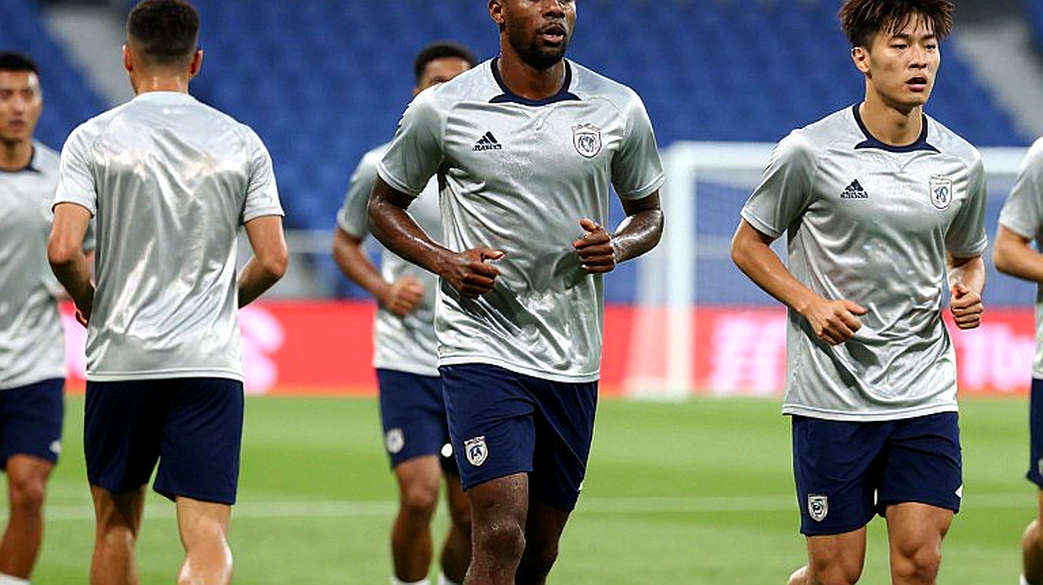 The Name Manh Duc and Vietnamese Football's Fourth Naturalization Pipeline