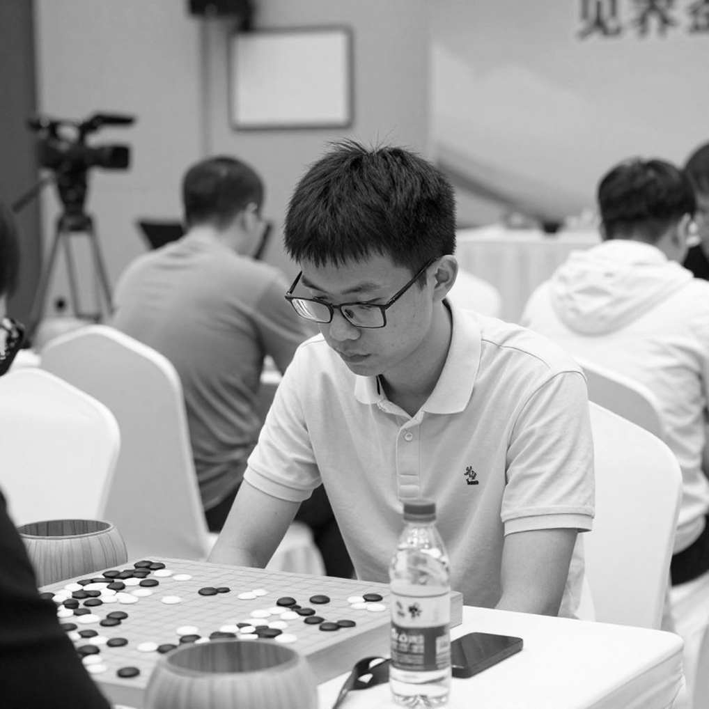 Yu Yangyi đánh bại Đinh Lập Nhân tại Shenzhen Masters: chiến thắng cần được đọc kèm thể thức