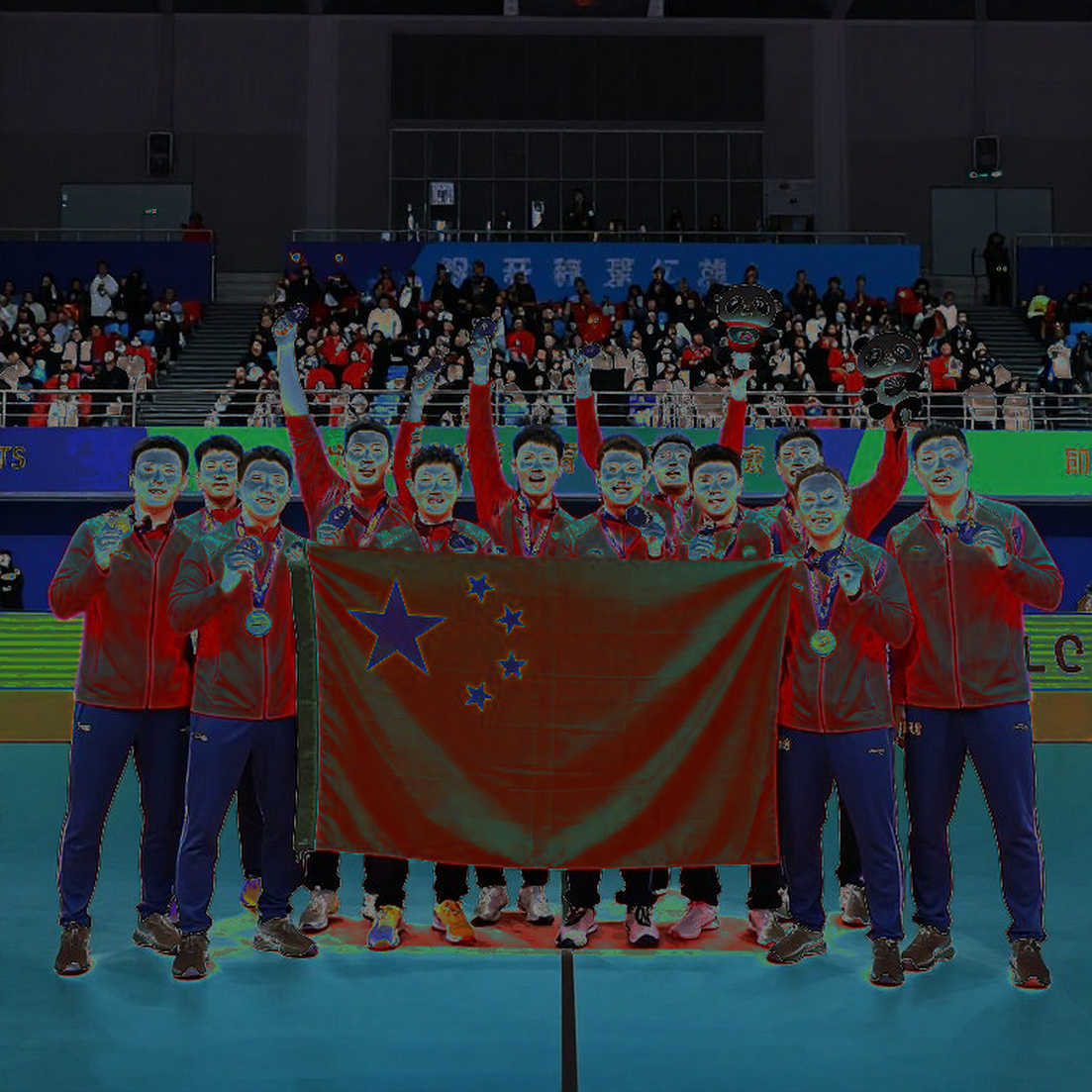Chấn thương dây chằng phải của Konaté: Hai đến mười hai tuần, và bài toán tốc độ hồi phục của hàng thủ dâng cao