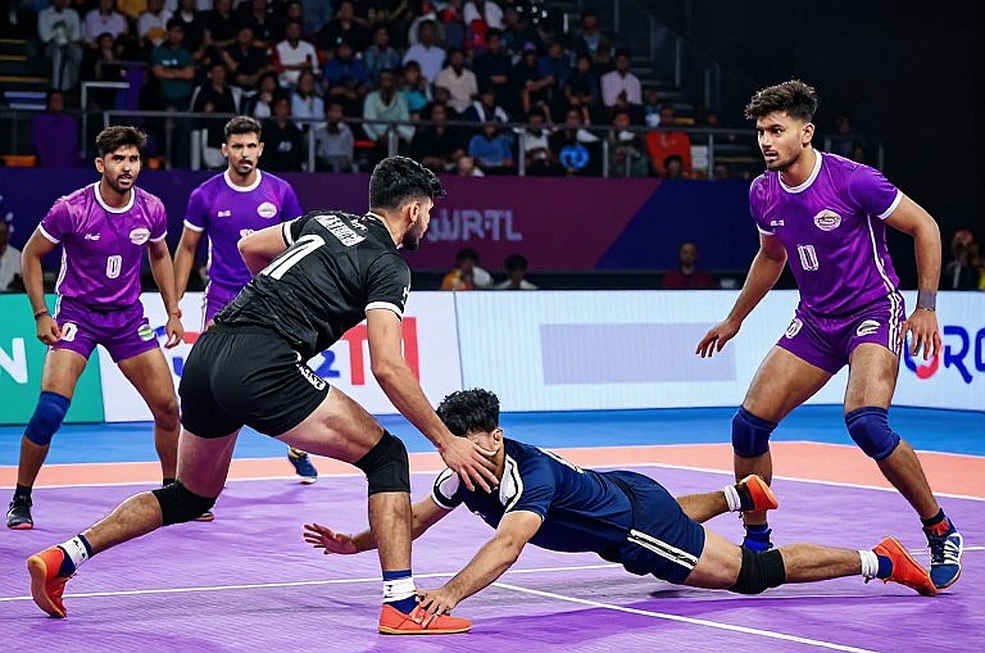 Summit không tồn tại: Khi bản tin esports tự bịa ra ván đấu quyết định