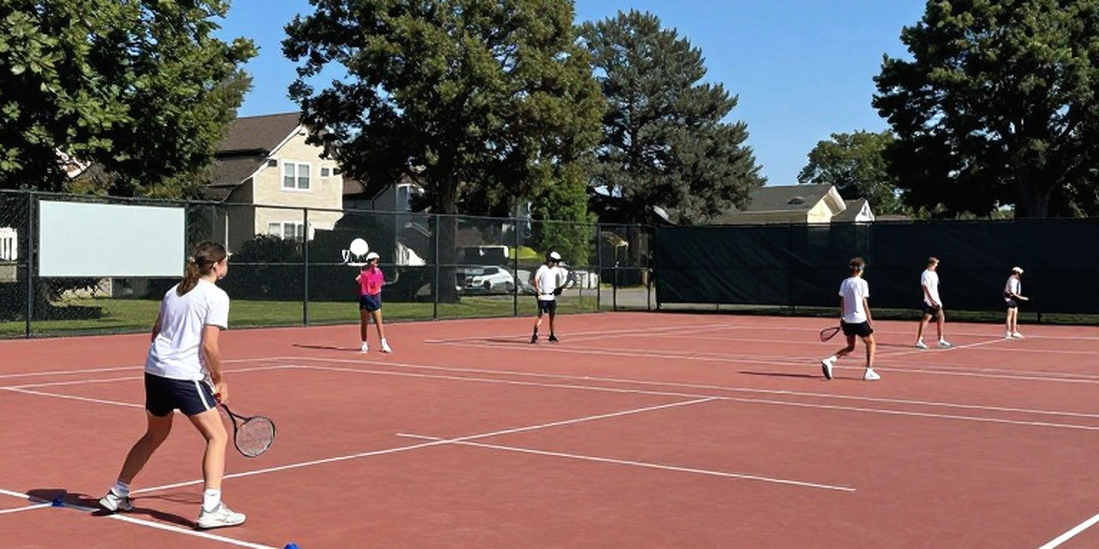 Swiatek thắng Vekic 4-6, 7-6(0), 6-2 tại China Open: bản lĩnh cứu set, nhưng sân cứng vẫn còn dấu hỏi