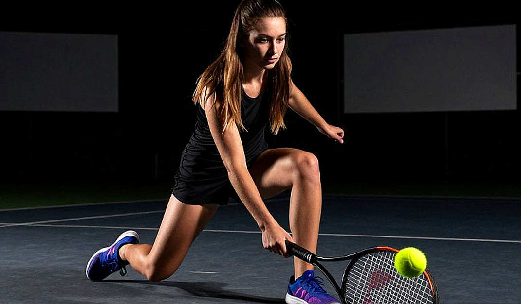 Swiatek thắng Vekic 4-6, 7-6(0), 6-2 tại China Open: bản lĩnh cứu set, nhưng sân cứng vẫn còn dấu hỏi Swiatek thắng Vekic 4-6, 7-6(0), 6-2 tại China Open: bản lĩnh cứu set, nhưng sân cứng vẫn còn dấu hỏi