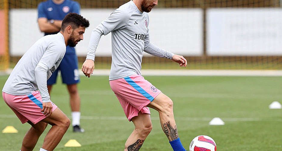River Plate và canh bạc một-cái-tên: Bounou, bản hợp đồng đến 2028 và khoảng cách lương không thể xóa River Plate và canh bạc một-cái-tên: Bounou, bản hợp đồng đến 2028 và khoảng cách lương không thể xóa
