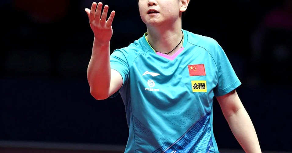 Hai tân binh Việt kiều của tuyển Việt Nam: một trung vệ đã được FIFA xác nhận, một tiền đạo 1m90 còn bỏ ngỏ