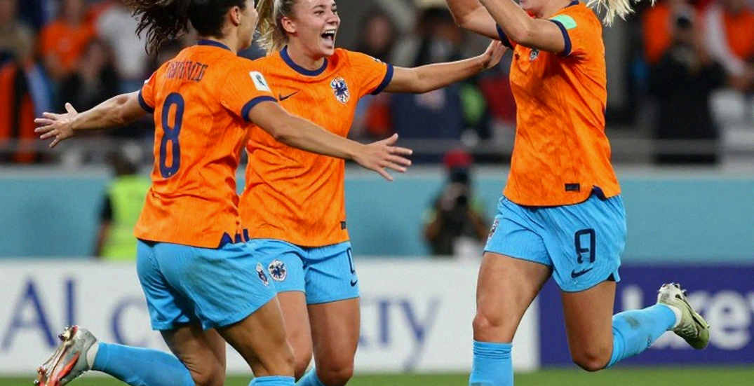 Two-tier discipline after the 78th-minute foul: VFF suspends Huynh Tan Sinh, Dong Nai imposes double internal fine Two-tier discipline after the 78th-minute foul: VFF suspends Huynh Tan Sinh, Dong Nai imposes double internal fine