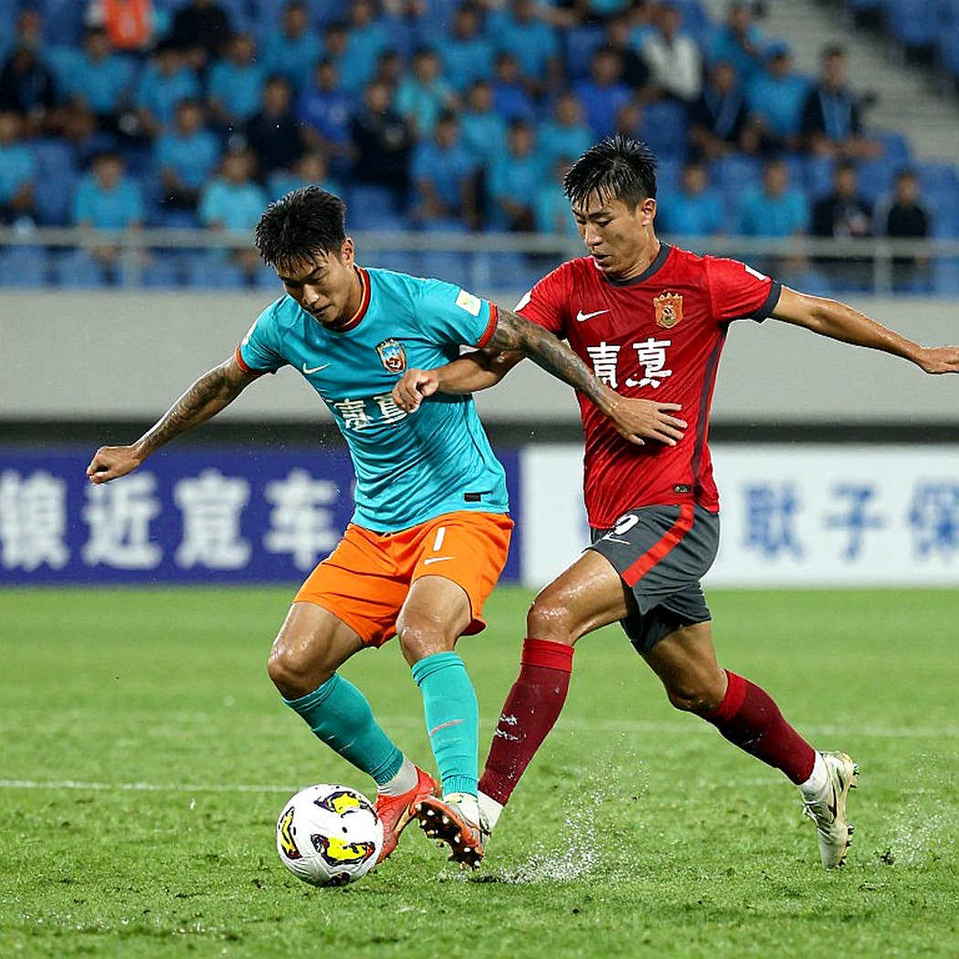 Lớp trầm tích Kehrer: Khi Ajax đào lên một trung vệ Đức từ tầng đất bị lãng quên Lớp trầm tích Kehrer: Khi Ajax đào lên một trung vệ Đức từ tầng đất bị lãng quên