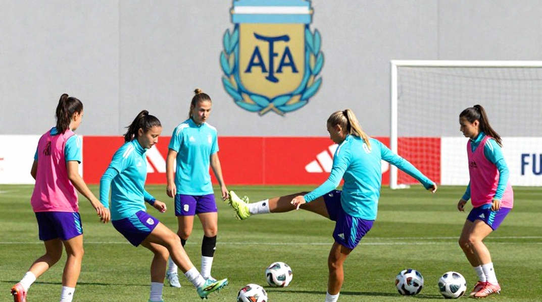 Kỳ chuyển nhượng Chinese Super League: Bẫy hợp đồng tự do và lỗ hổng FFP không ai muốn nói Kỳ chuyển nhượng Chinese Super League: Bẫy hợp đồng tự do và lỗ hổng FFP không ai muốn nói
