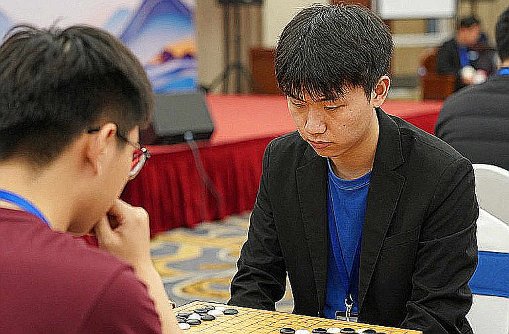 Bài toán Scotch của Mikhalchishin: Khi ký ức Kasparov 2026 trở thành lá chắn cho người chơi 1...e5