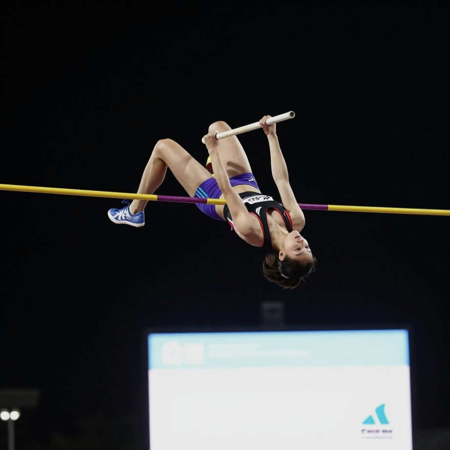 Asiad 20: Điền kinh Việt Nam đứng ngoài ánh đèn, và khoảng trống phía sau những vạch đích lặng thinh