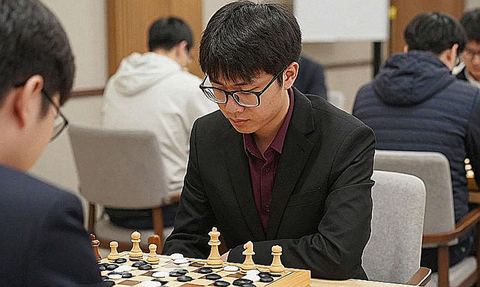 The Overlooked 9...a5 and the Crack Between the Samarkand Headline and the Board The Overlooked 9...a5 and the Crack Between the Samarkand Headline and the Board