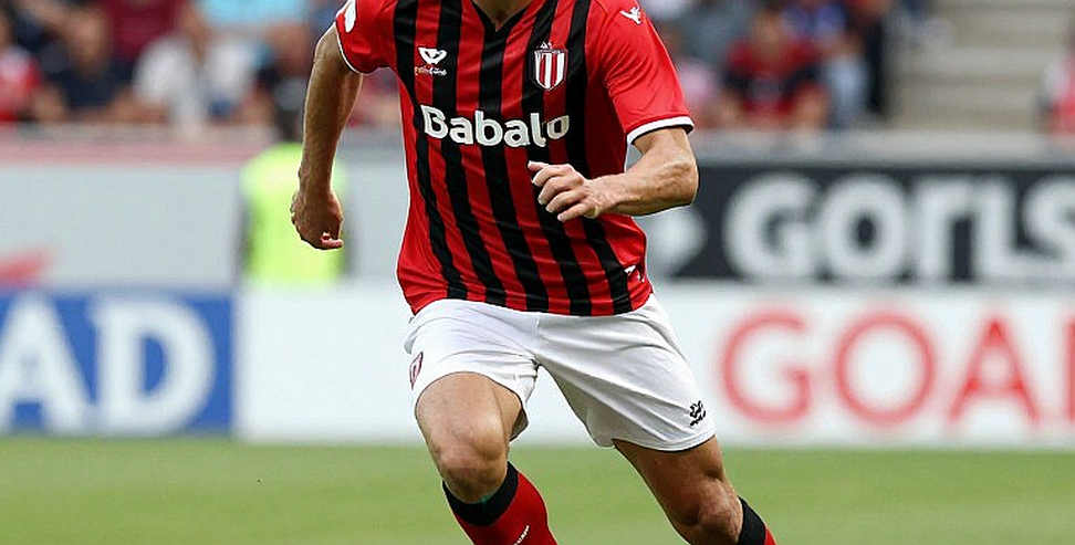 16,7 cm giữa một bàn thắng và một lỗi việt vị ở V.League