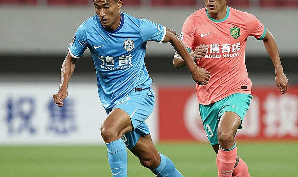 Transfer Window: When Silence Is Also a Signal